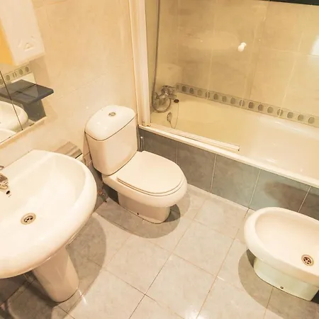 Apartmento Alcabre דירה *